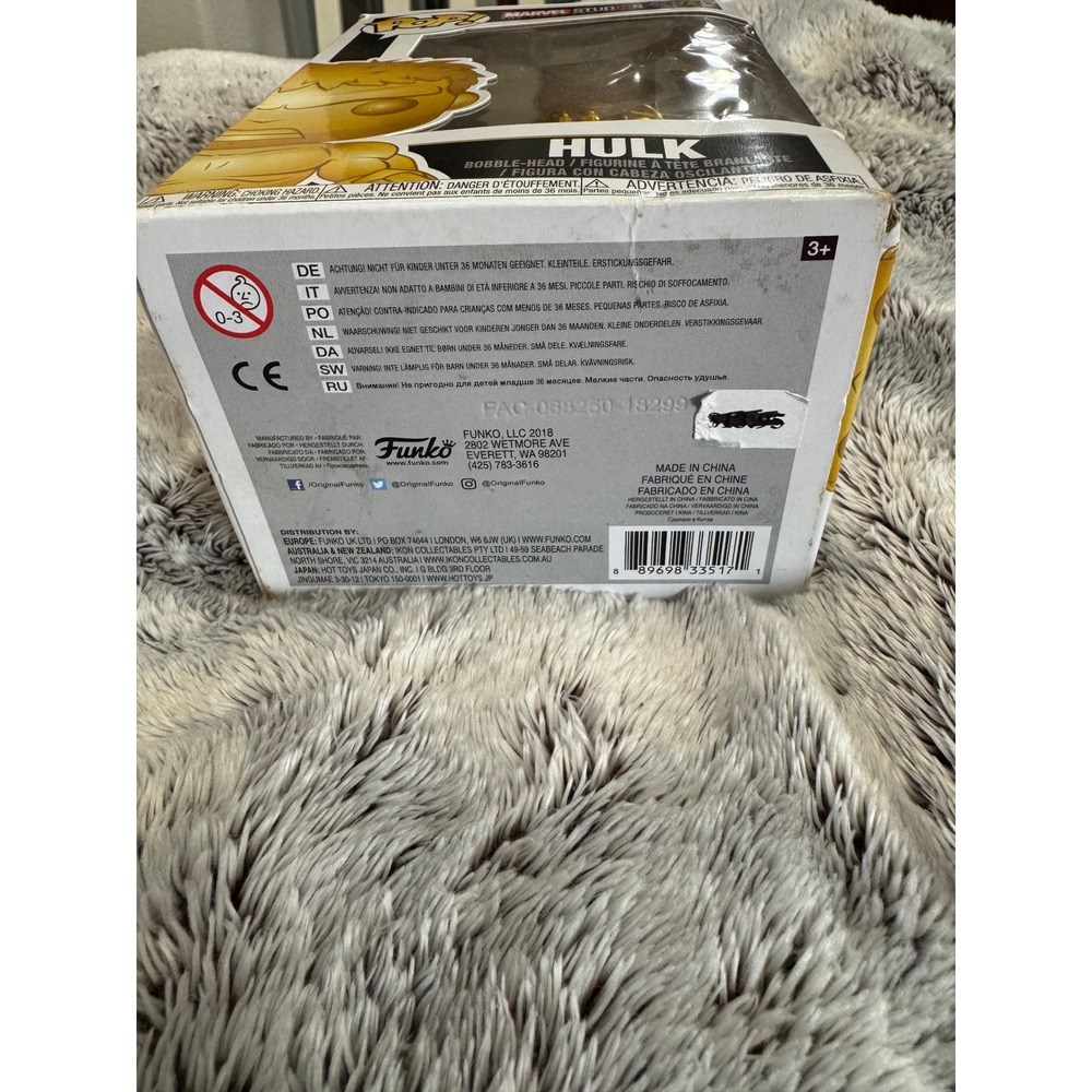 Marvel Funko Pop Gold Chrome Hulk 379 Exclusive Collectible Figure - Picture 6 of 7